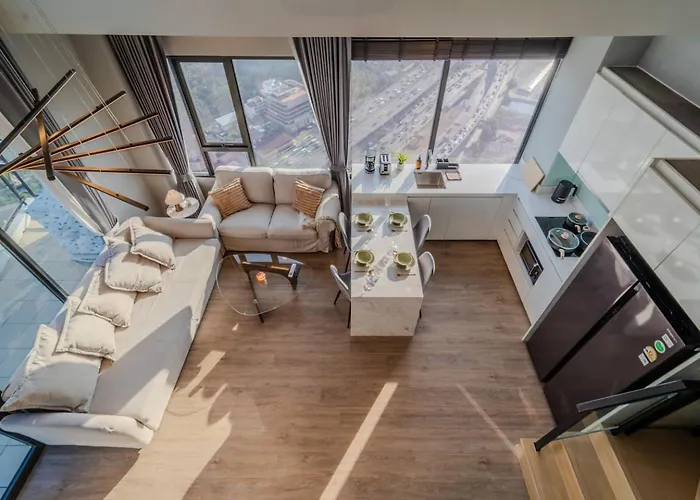 公寓 6 Stars Panoramic Bright Designer 2bd Skyline 曼谷